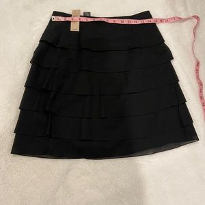 Ann Taylor multi layer black skirt New 6P